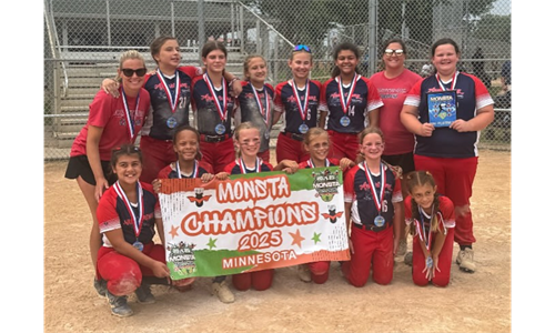 10U Red wins the Platinum Backet at Monsta!